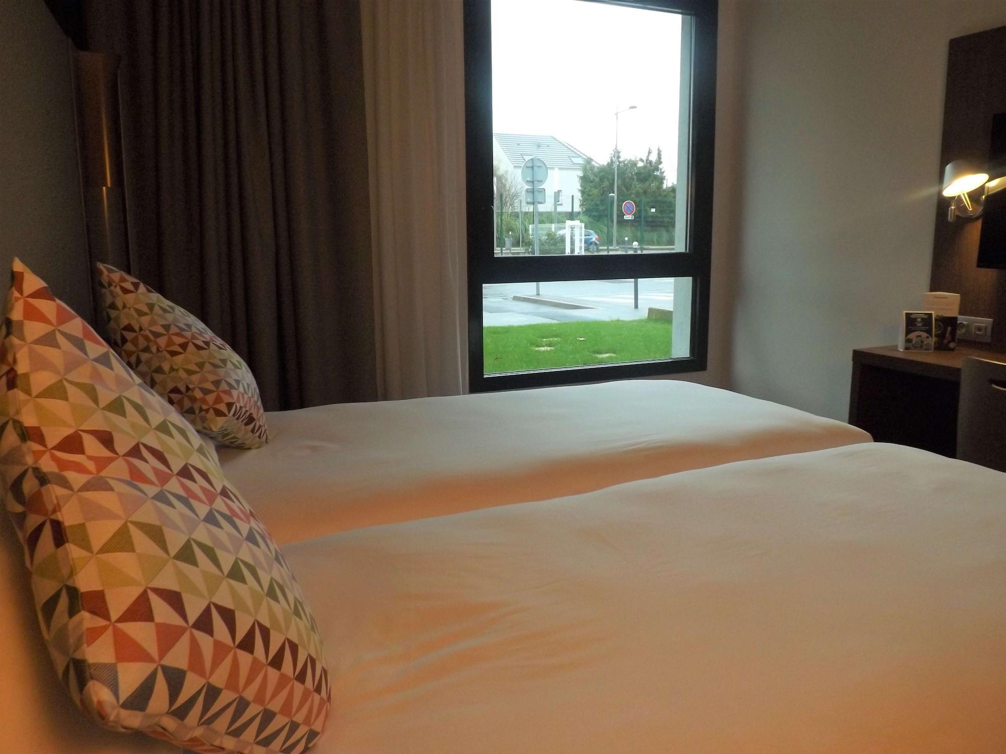 Campanile Rungis - Orly Hotel Шевили-Лару Екстериор снимка
