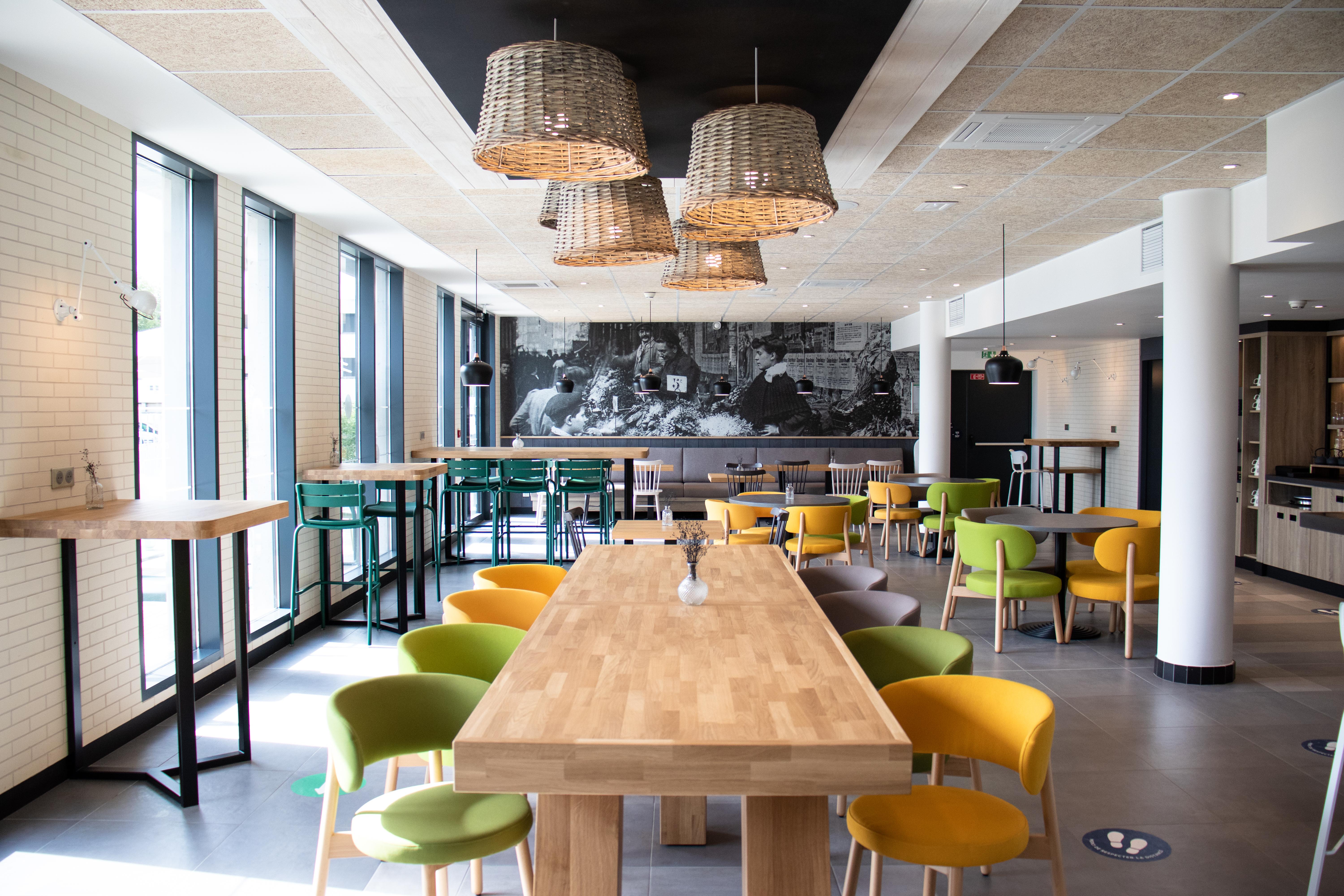 Campanile Rungis - Orly Hotel Шевили-Лару Екстериор снимка