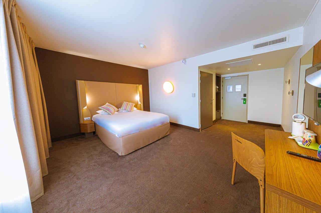Campanile Rungis - Orly Hotel Шевили-Лару Екстериор снимка
