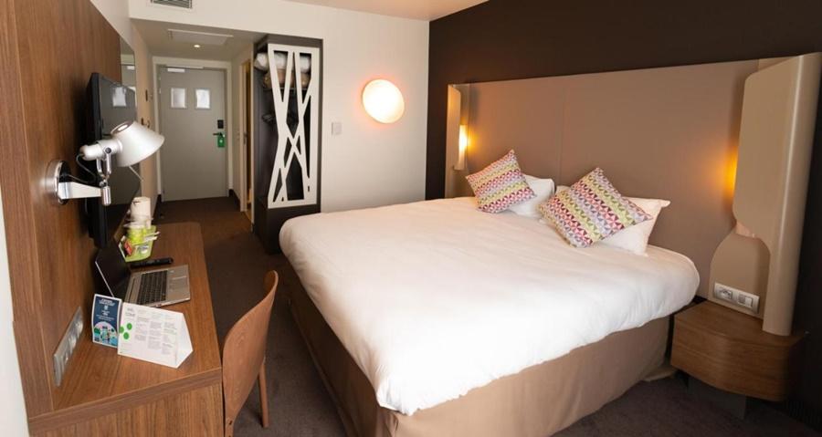 Campanile Rungis - Orly Hotel Шевили-Лару Екстериор снимка
